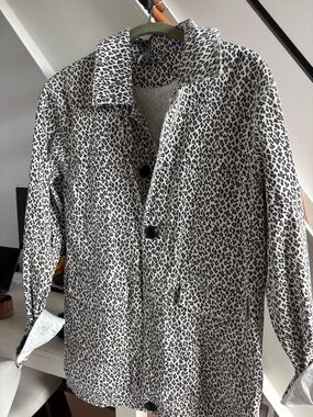 Varley Leopard Print Button-Front Shirt Jacket - Black & White